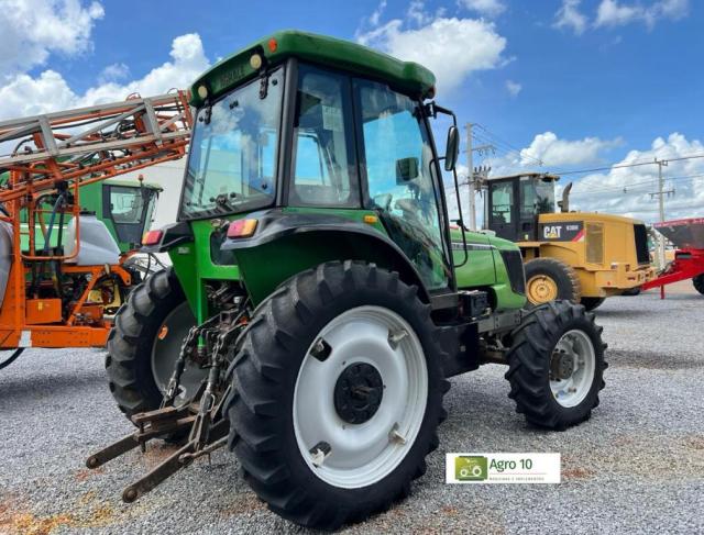 Trator BX 6110 Agrale